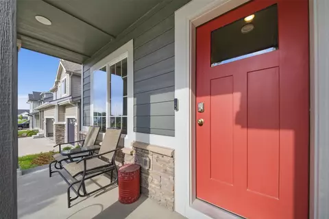 5421 150th St, Urbandale, IA 50323
