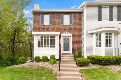 5260 Meredith Dr, Des Moines, IA 50310