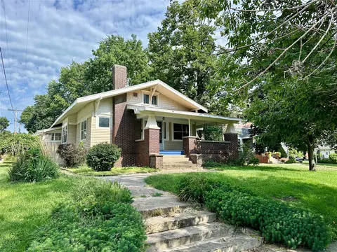 305 S Chestnut St, Jefferson, IA 50129