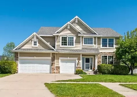3902 Valley View Rd, Ames, IA 50010