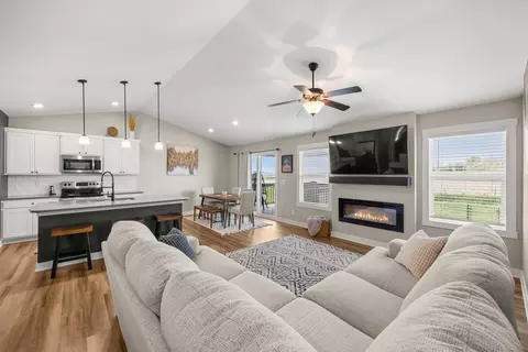 Living - 2822 NW 44th St, Ankeny, IA 50023 photo 2 of 2