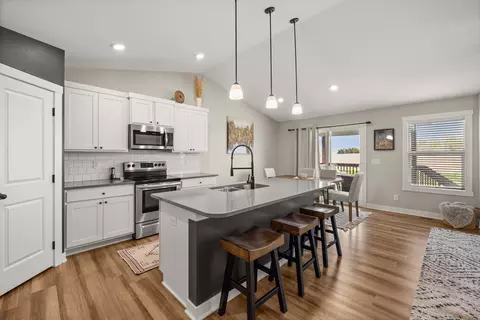 Kitchen - 2822 NW 44th St, Ankeny, IA 50023 photo 1 of 2