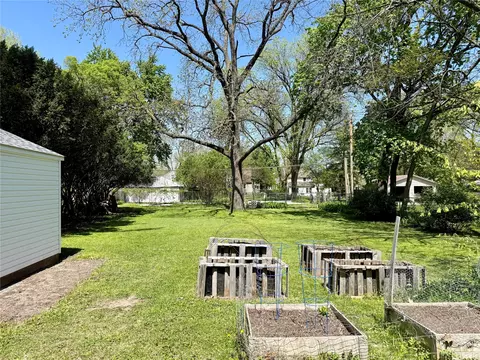 Exterior - 2901 Arbor St, Ames, IA 50014 photo 6 of 7