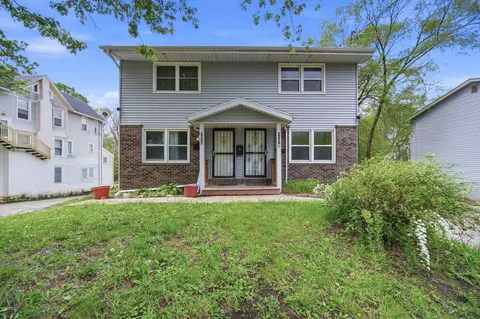 1424 E 1426 E 9th St, Des Moines, IA 50316