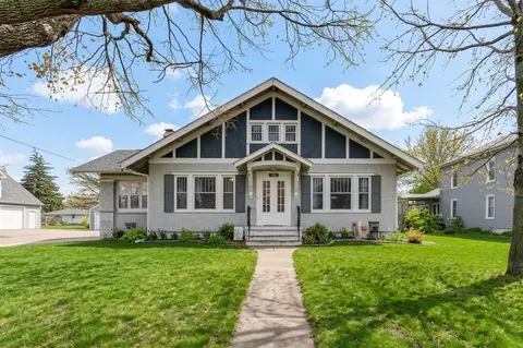 105 W Rippey Ave, Baxter, IA 50028