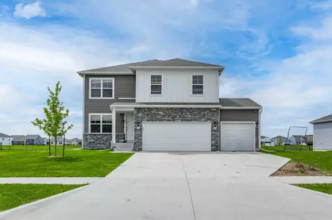 1115 Spruce St, Waukee, IA 50263