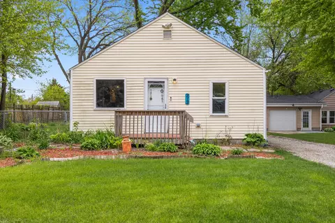 212 Herold Ave, Des Moines, IA 50315