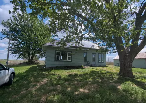 1309 Grape Ave, Packwood, IA 52580