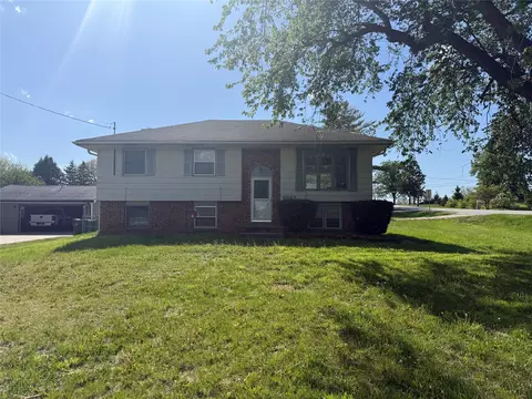 6892 NW 5th Ct, Des Moines, IA 50313