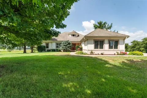 2900 S 12th Ave W #1, Newton, IA 50208