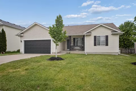 640 SE Cardinal Ln, Waukee, IA 50263