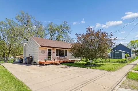 6219 S Union St, Des Moines, IA 50315