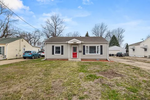 4024 15th St, Des Moines, IA 50313