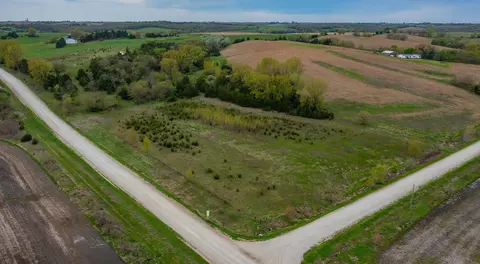 3325 Deer Run Ave, Macksburg, IA 50155