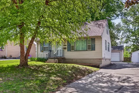 4018 57th St, Des Moines, IA 50310