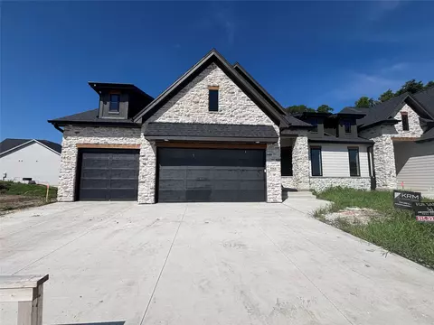 5314 172nd St, Urbandale, IA 50323