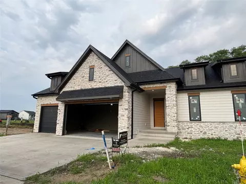 5314 172nd St, Urbandale, IA 50323