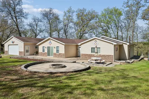 109 Bramble Dr, Montezuma, IA 50171