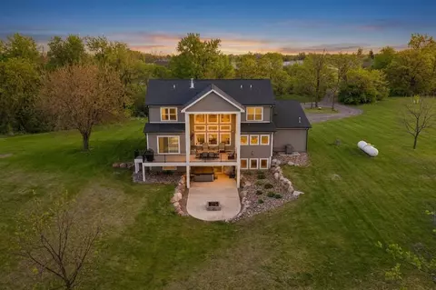 8656 NE 102nd Ave, Bondurant, IA 50035