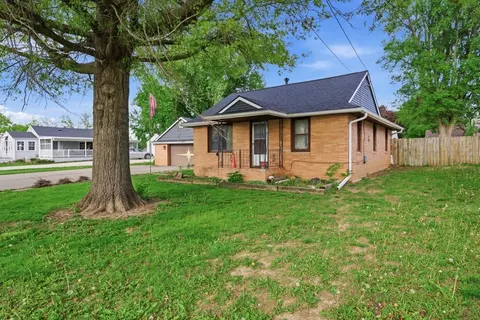 4127 56th St, Des Moines, IA 50310