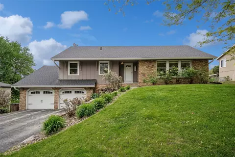 1167 20th Pl, West Des Moines, IA 50265