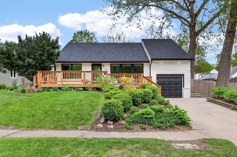 1109 Cummins Pkwy, Des Moines, IA 50311