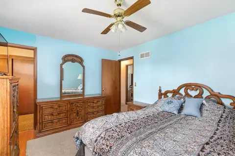 Bedroom - 705 SE Trilein Dr, Ankeny, IA 50021 photo 3 of 3