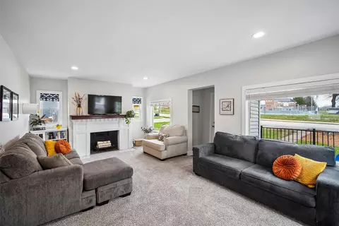 714 31st St, Des Moines, IA 50312