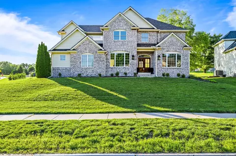 5583 Beechwood Ter, West Des Moines, IA 50266
