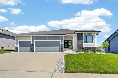 704 Meadow Rd, Adel, IA 50003