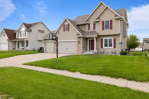 6250 NW 49th St, Johnston, IA 50131