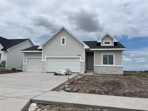 1105 SW 18th Ct, Grimes, IA 50111