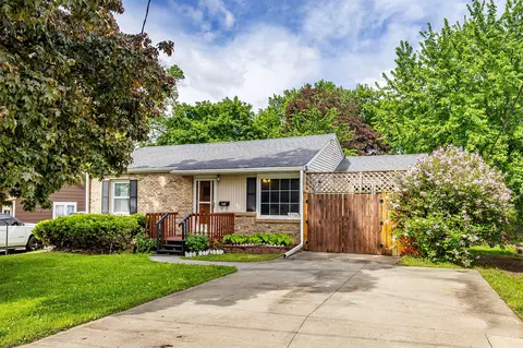 6406 SW 16th St, Des Moines, IA 50315