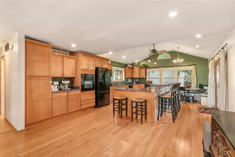 824 Casady Dr, Norwalk, IA 50211