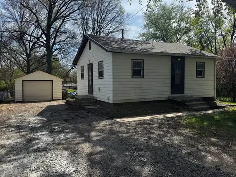1608 Highview Dr, Des Moines, IA 50315