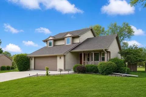 1352 NW 71st Pl, Ankeny, IA 50023