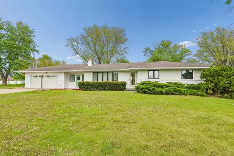 1405 Nile Kinnick Dr S, Adel, IA 50003