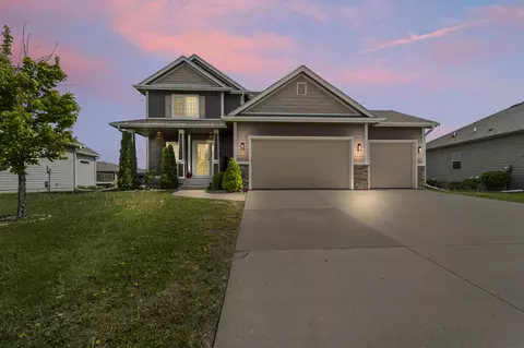 659 SW Springfield Dr, Ankeny, IA 50023