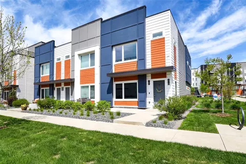 413 SW 12th St, Des Moines, IA 50309