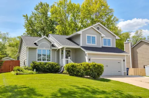 6104 Goodman Dr, Urbandale, IA 50322
