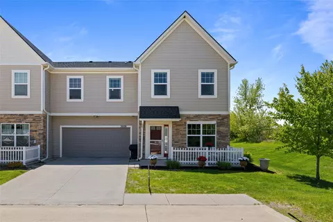 3008 SE Glenstone Dr, Grimes, IA 50111