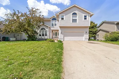 934 NW Maple St, Ankeny, IA 50023