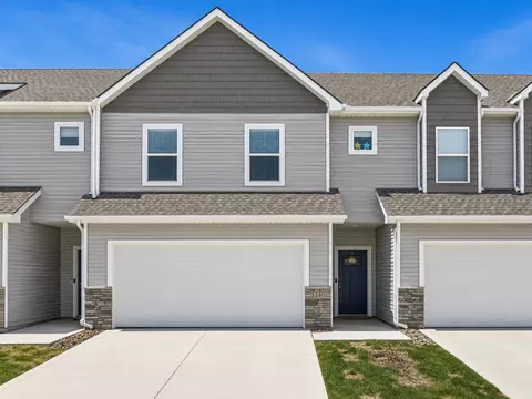 3340 NW Stratford Ln, Ankeny, IA 50023