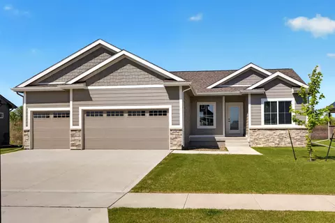 2347 SE 5th St, West Des Moines, IA 50265