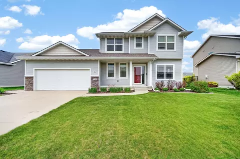 2380 SE Willowbrook Dr, Waukee, IA 50263