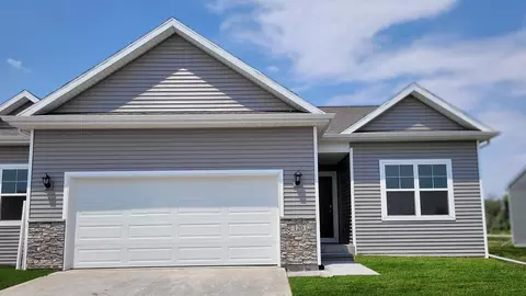2533 E 50th Ct, Des Moines, IA 50317