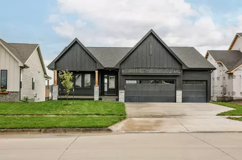 1407 NW Jackson Dr, Ankeny, IA 50023