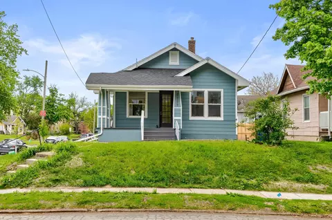 2200 Clark St, Des Moines, IA 50311