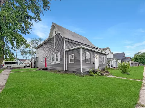 201 W Washington St, Colfax, IA 50054