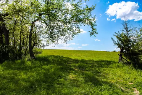 4245 200th Ave, Carlisle, IA 55047